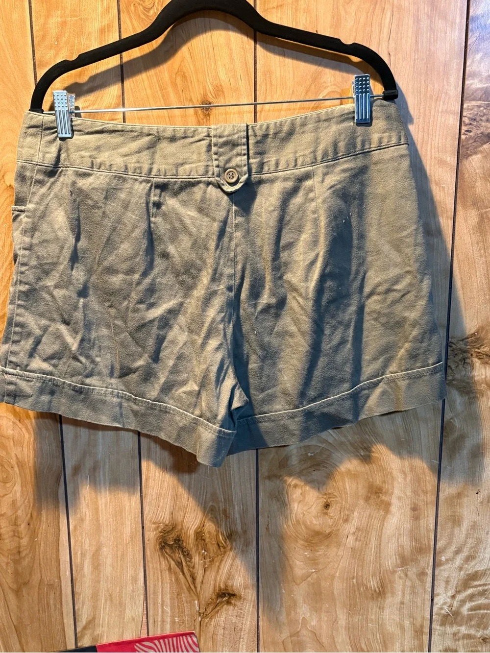 Courtenay Olive Green Cargo Shorts